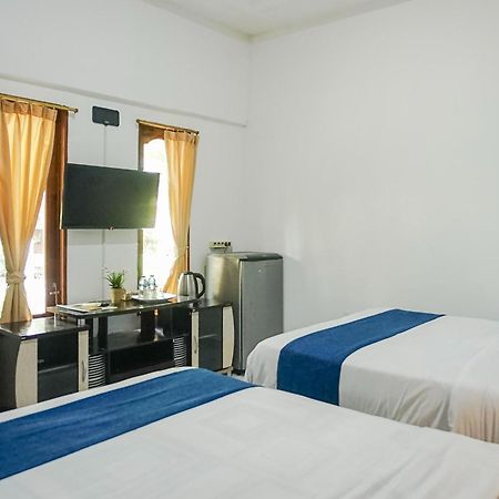 ホテル Kampung 168 ジンバラン エクステリア 写真
