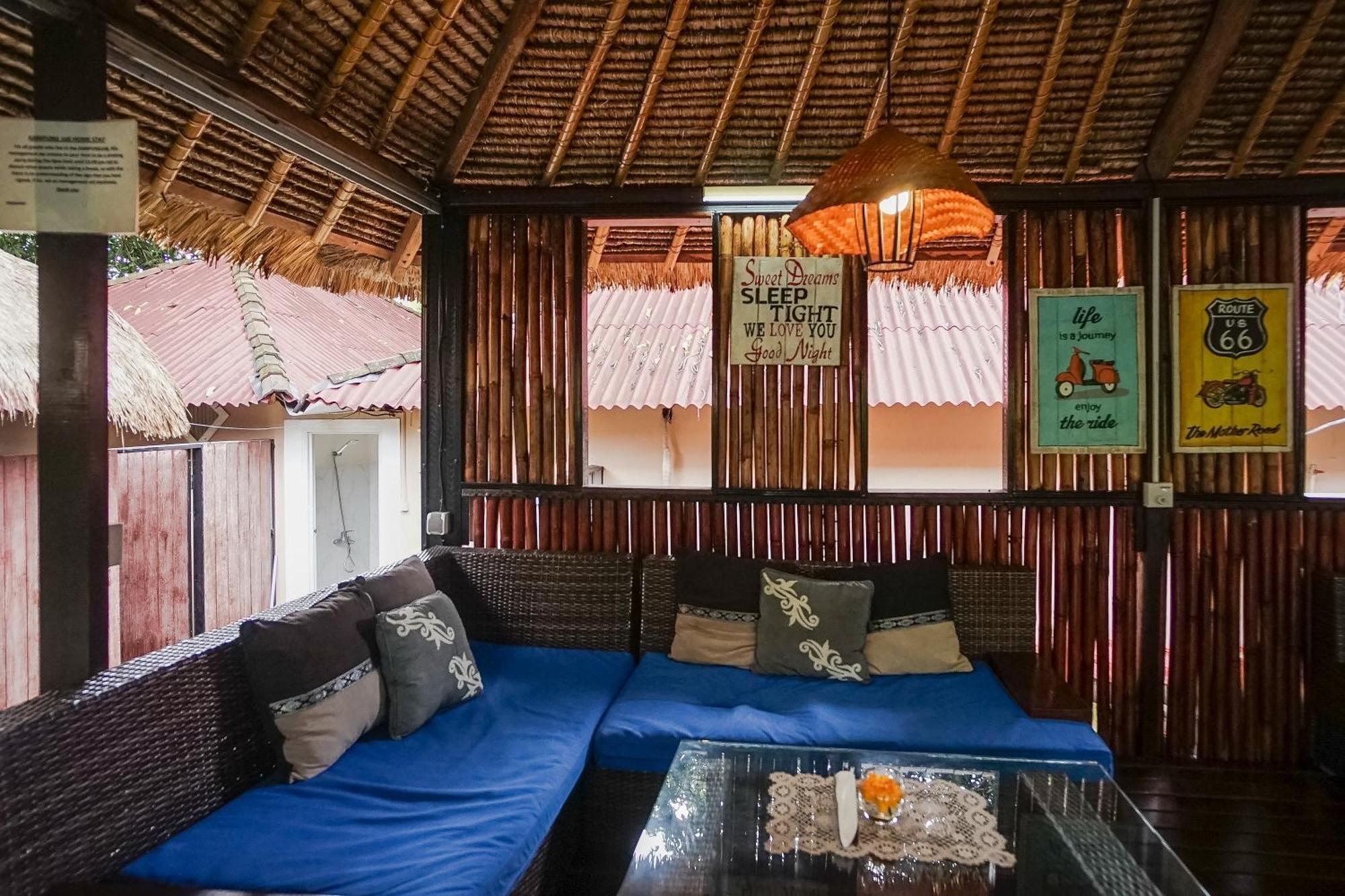 ホテル Kampung 168 ジンバラン エクステリア 写真