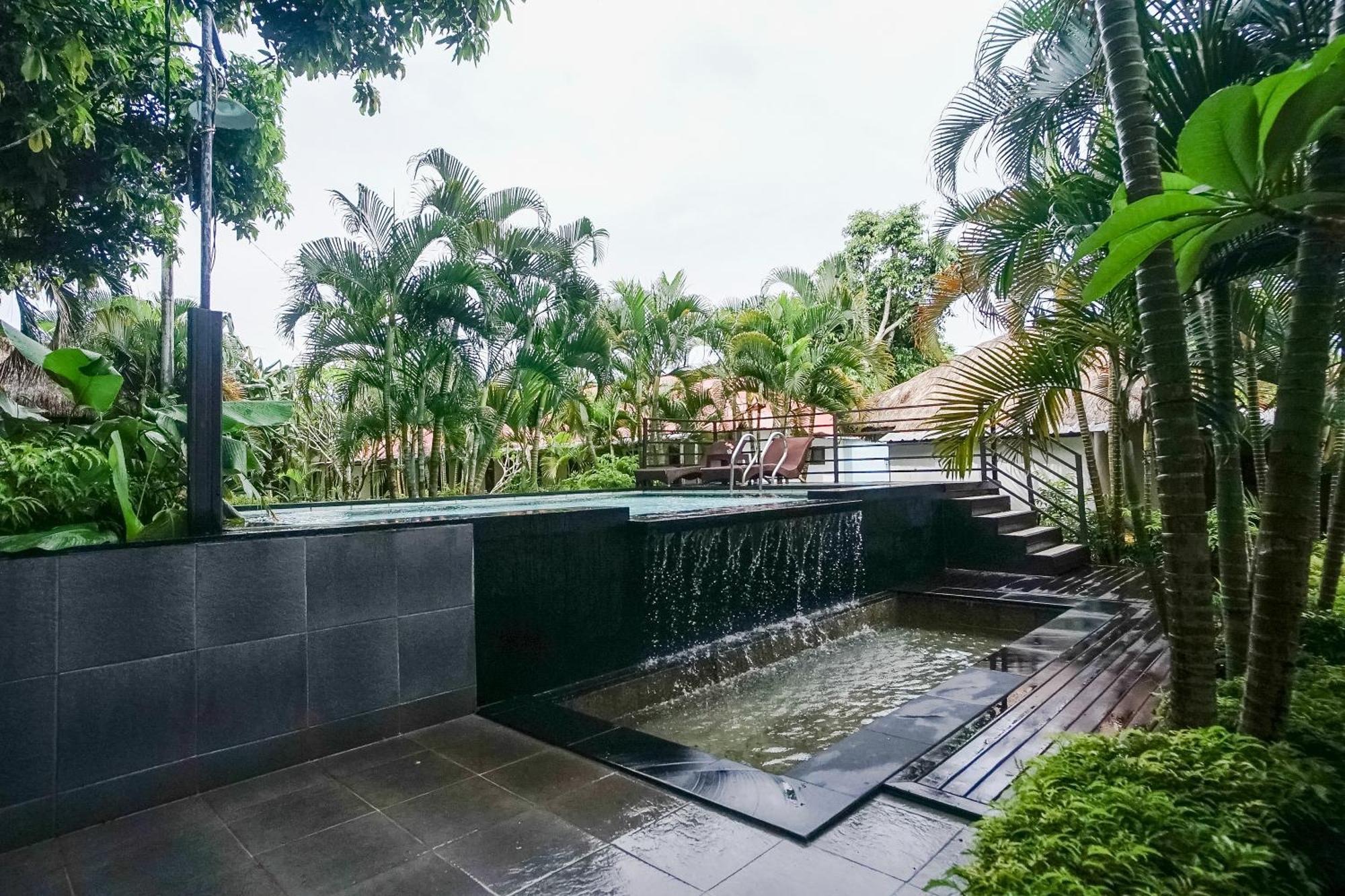 ホテル Kampung 168 ジンバラン エクステリア 写真